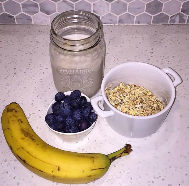 Blueberry Banana Oat Smoothie